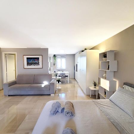 Penthouse In The Heart Of Bari With Terrace Διαμέρισμα Εξωτερικό φωτογραφία